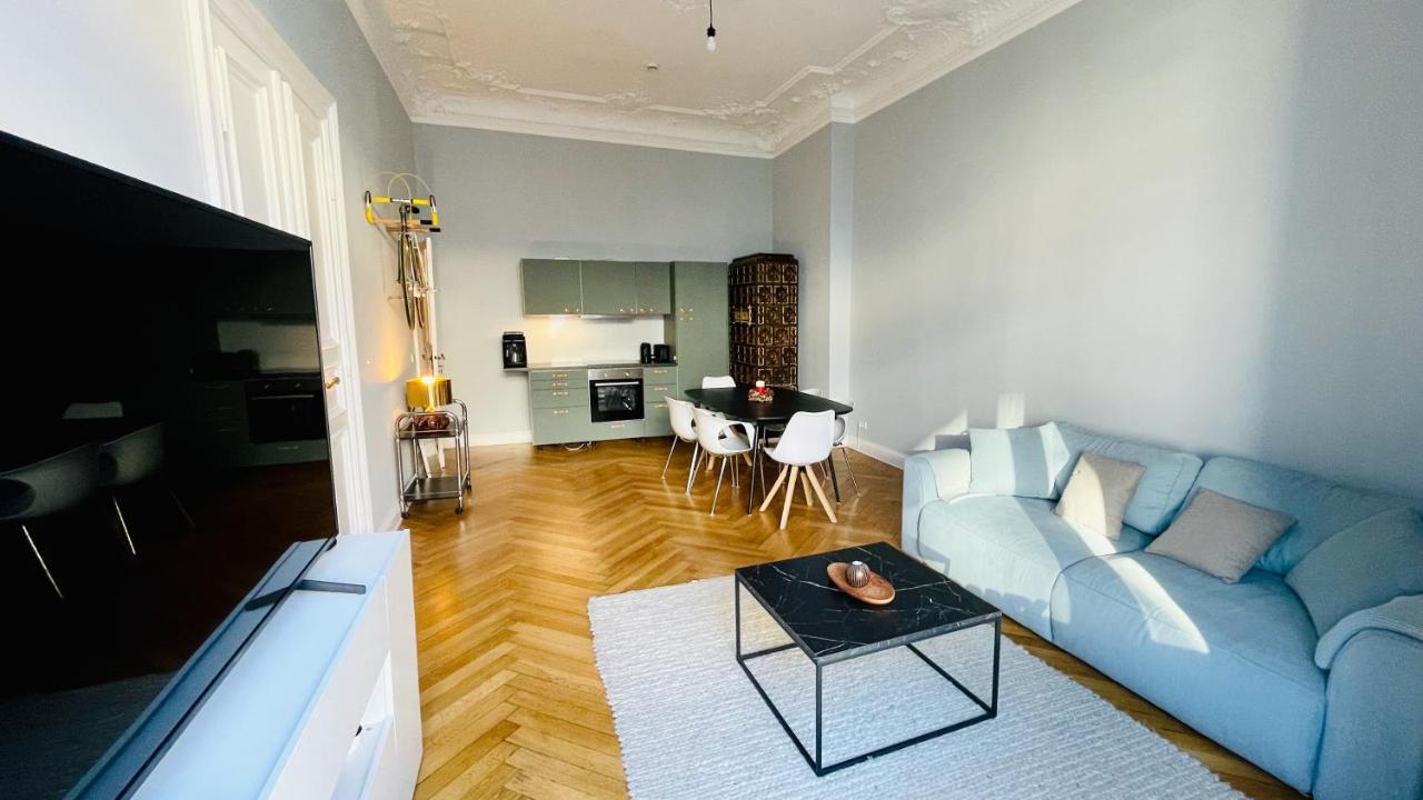 Stylish Design Very Close To Kurfurstendamm At Savignyplatz Appartement *