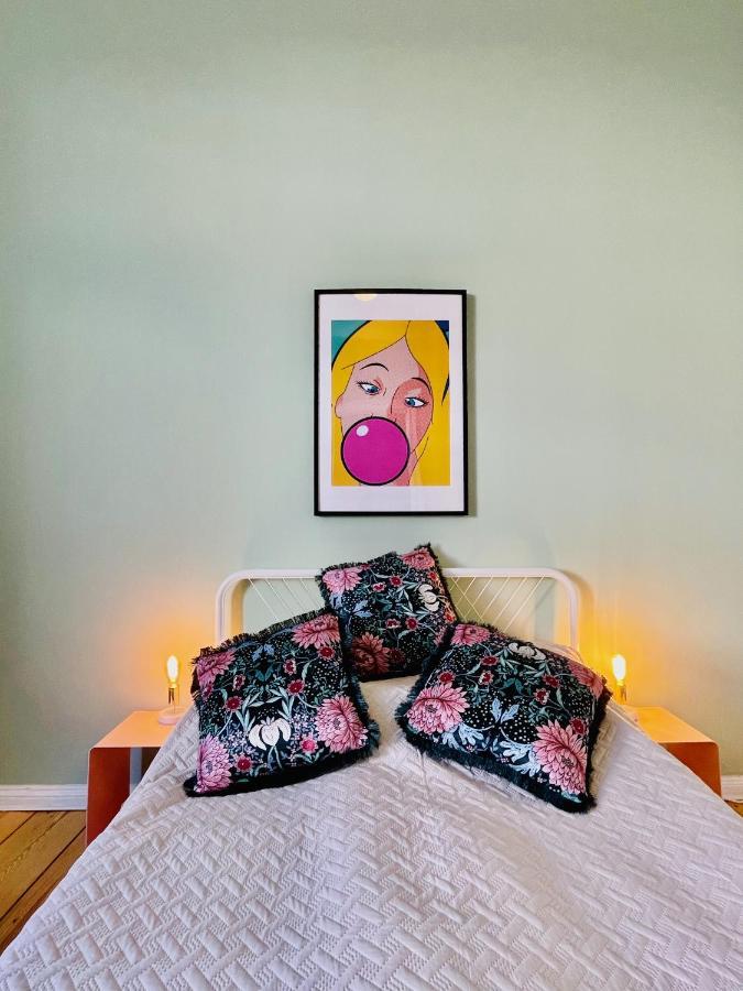 Stylish Design Very Close To Kurfurstendamm At Savignyplatz Appartement *