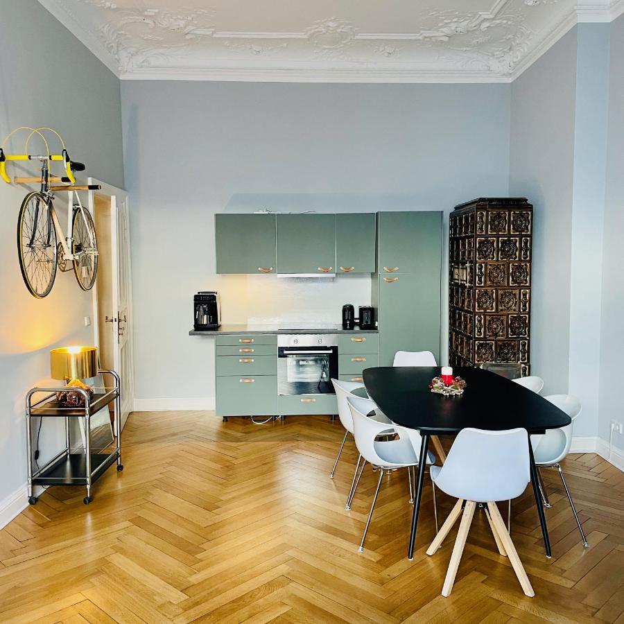 Appartement Stylish Design Very Close To Kurfurstendamm At Savignyplatz