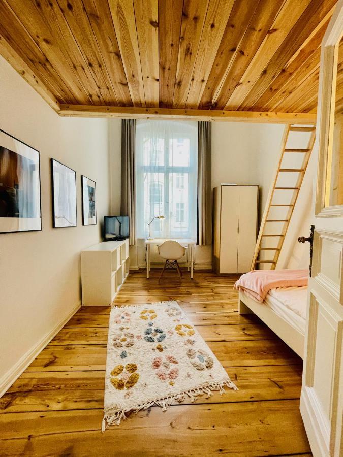 Appartement Stylish Design Very Close To Kurfurstendamm At Savignyplatz *