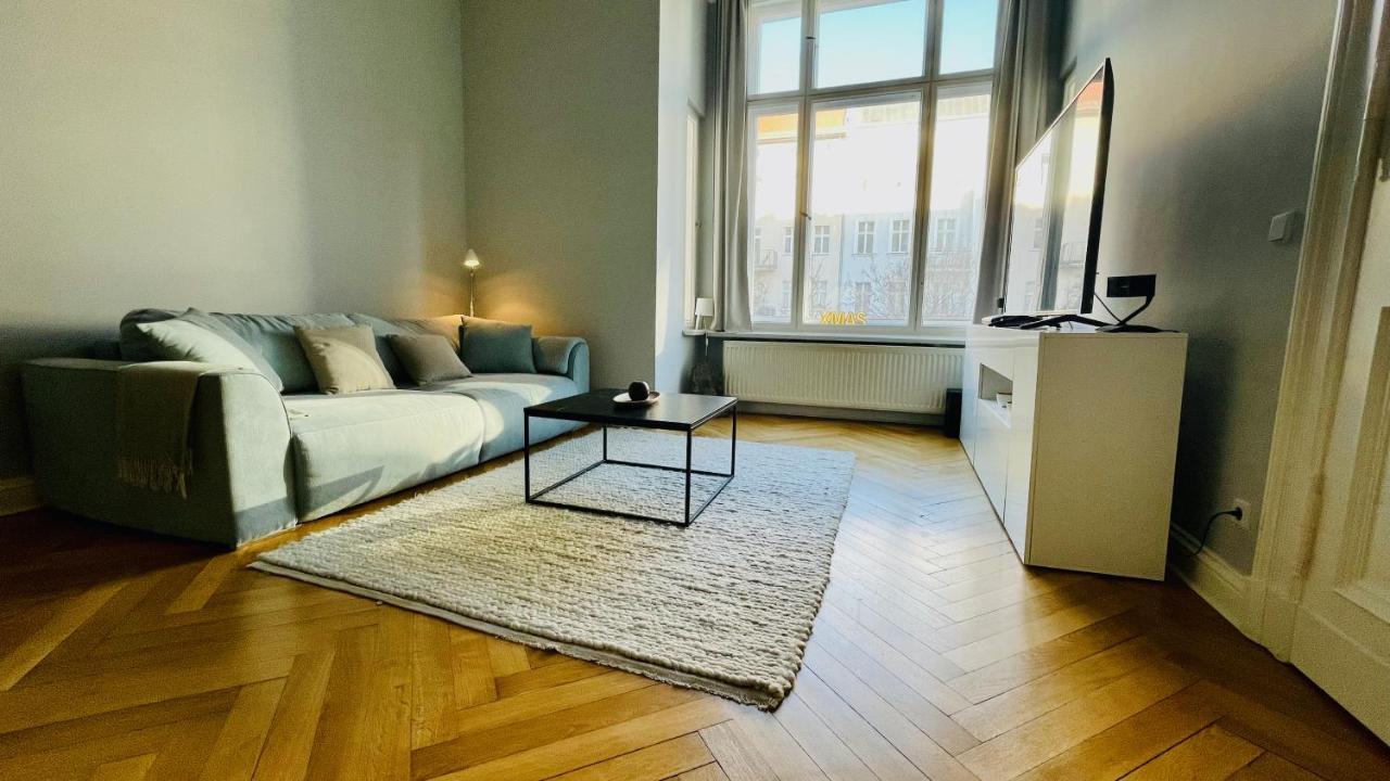 Appartement Stylish Design Very Close To Kurfurstendamm At Savignyplatz